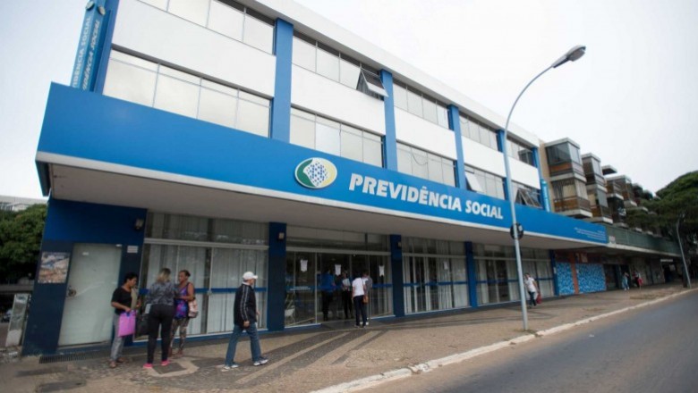 INSS convoca 152 mil beneficiários para passar por 'pente-fino