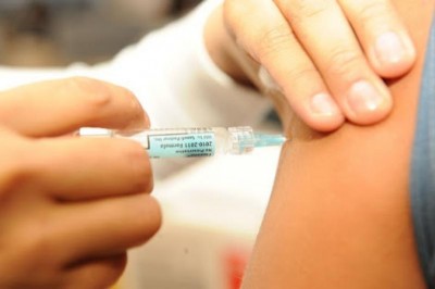 Mau tempo impede vacinação neste domingo em quatro pontos da cidade