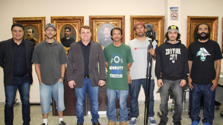 Câmara aprova projeto que torna associação de skatistas Utilidade Pública municipal