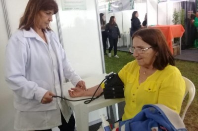 Secretaria de Saúde faz vacinação na 13.ª Feira de Meio Ambiente de Paranaguá 