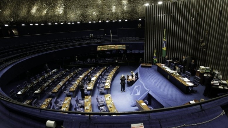 Eleições, copa e festas juninas reduzem ritmo no Congresso