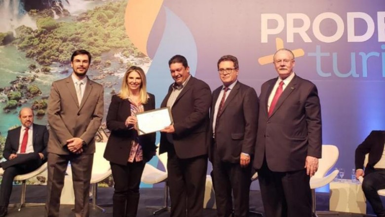  Paranaguá recebe o selo +Turismo durante a abertura do 13º Festival das Cataratas