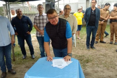 Marcelo Roque assina Ordem de Serviço para pavimentação em mais de 5km de ruas de Paranaguá