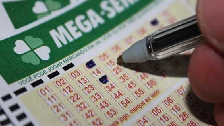 Mega-Sena acumula e pode pagar R$ 4,5 milhões neste sábado