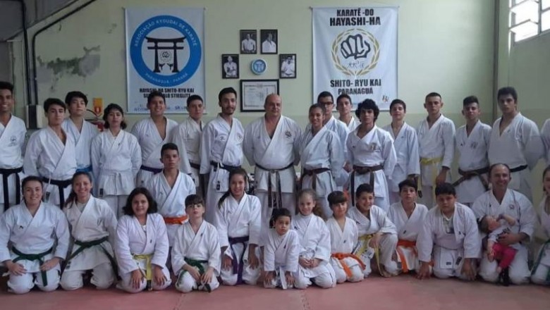 Prefeitura de Paranaguá e Associações levam esporte para os bairros