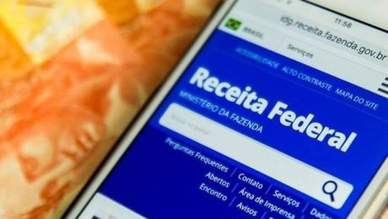 Contribuinte que está no 3º lote do IR 2018 recebe hoje restituição