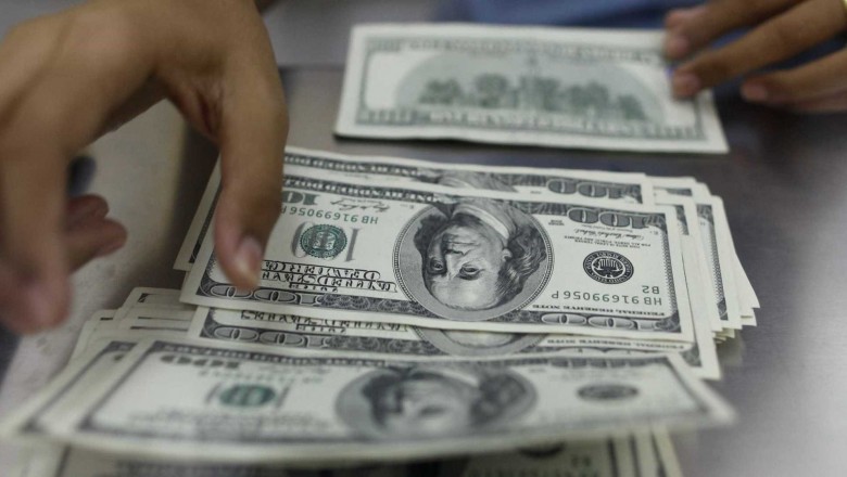 Dólar volta a subir e bate R$ 4,11 nesta terça