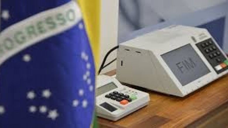 Datafolha: Bolsonaro tem 24%; Ciro, 13%; Marina e Alckmin, 11%