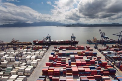 Tarifas portuárias são entraves para exportações, diz estudo da CNI