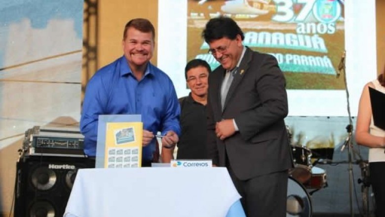 Paranaguá de Paranaguá ganha selo comemorativo na abertura da Festa do Caranguejo