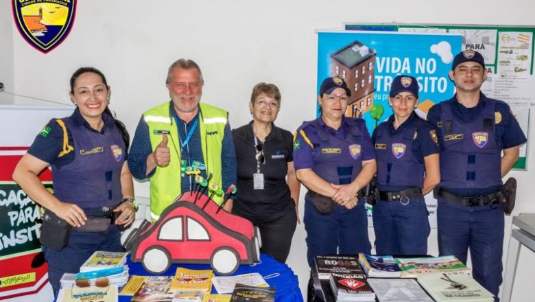 Guarda Civil Municipal leva orientações a caminhoneiros durante evento “Porto em Ação”
