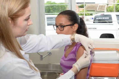 Paraná pleiteia mais doses de vacina contra a meningite