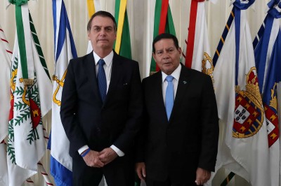 Agenda de Mourão em viagem aos EUA incomoda aliados de Bolsonaro