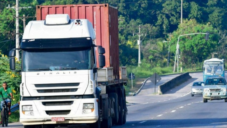 Líder de caminhoneiros diz que, com aumento do diesel, 'não tem como segurar' greve
