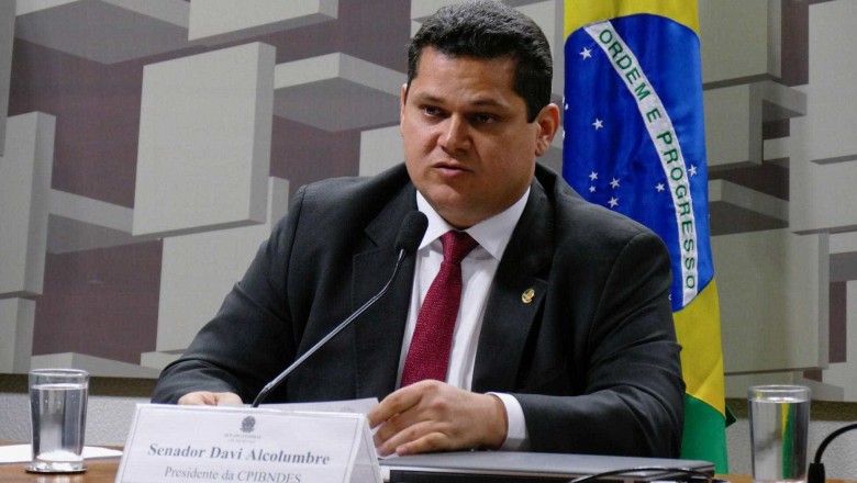 Senadores já falam em impeachment de Toffoli e Moraes