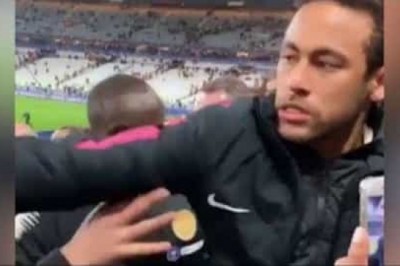 Neymar dá soco em torcedor após vice do PSG na Copa da França (Vídeo) 