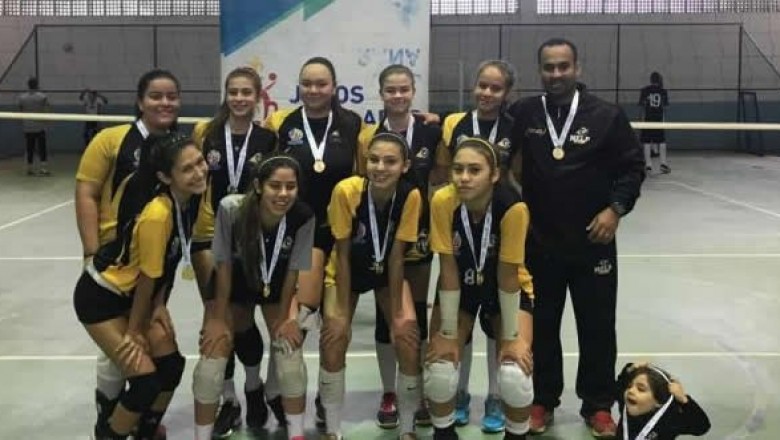 Equipe feminina de voleibol vence a fase regional dos Jogos Escolares
