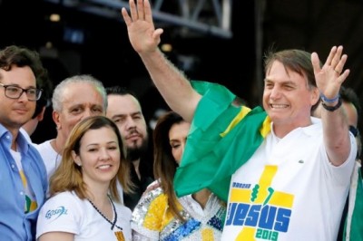 Bolsonaro diz que está à disposição para buscar reeleição caso não haja 