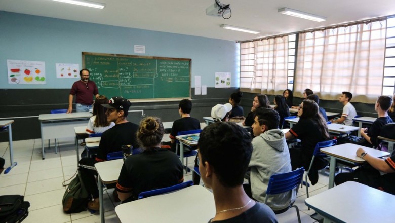 PARANÁ: Novo programa atenderá alunos com dificuldades de aprendizagem