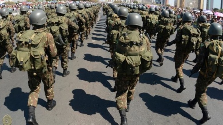 Exército pode dispensar mais de 25 mil recrutas