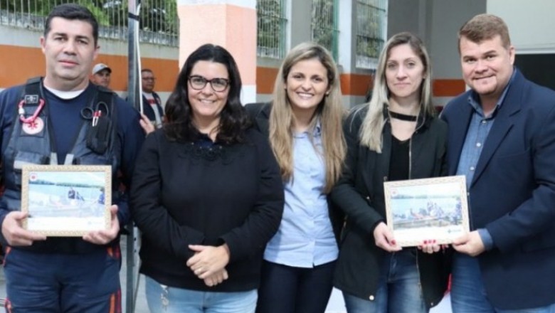 Samu recebe novos uniformes e aparelhos celulares para melhorar comunicação