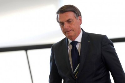 Bolsonaro desobriga publicação de editais e licitações em jornais