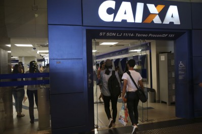 Caixa começa a pagar nesta semana até R$ 500 por conta do FGTS