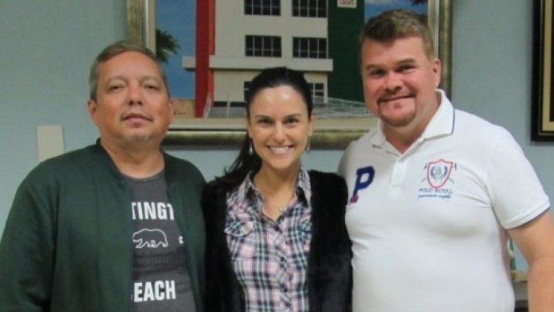 Auditora fiscal da Prefeitura de Paranaguá apresenta artigos em Congresso Internacional