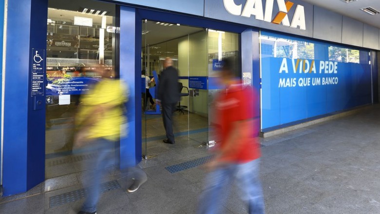 Caixa paga hoje até R$ 500 do FGTS a parte dos correntistas
