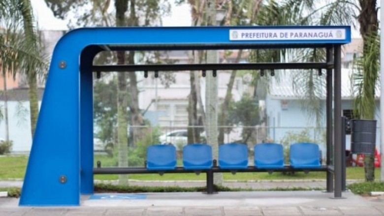 PARANAGUÁ: Novos pontos de ônibus estão sendo instalados