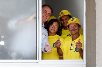 Bolsonaro entrega 4,1 mil moradias populares na Paraíba