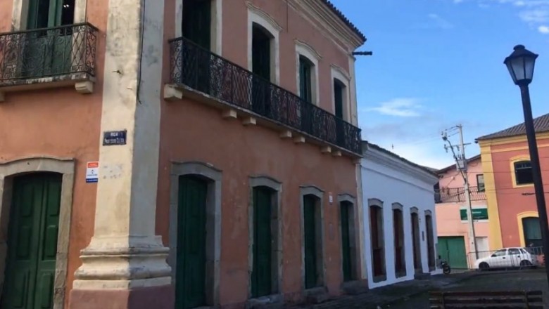 Profissionais de educação participam de mediação de leitura na Biblioteca Mário Lobo