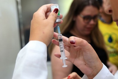 Vacinação contra a gripe é prorrogada para público de todas as fases da campanha
