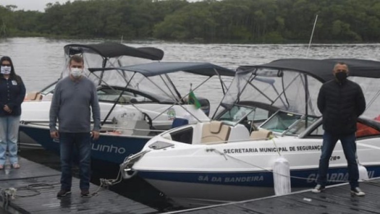 Prefeitura de Paranaguá entrega 3 barcos para atender ilhas e comunidades marítimas