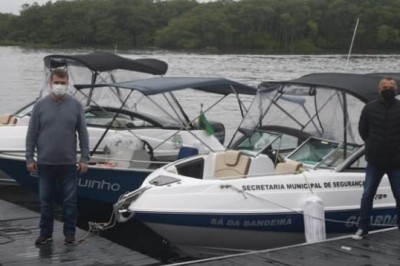 Prefeitura de Paranaguá entrega 3 barcos para atender ilhas e comunidades marítimas
