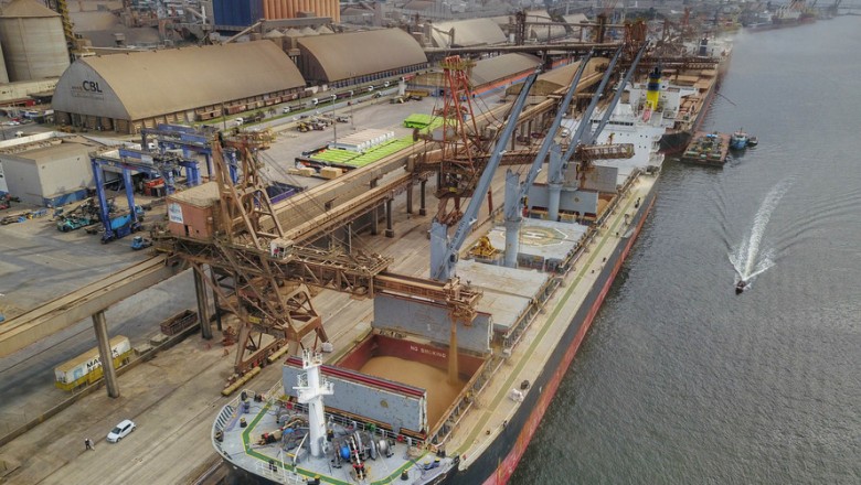 Porto de Paranaguá dobra embarques de soja