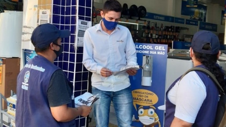 Dengue: agentes de endemias realizarão orientação no comércio central de Paranaguá