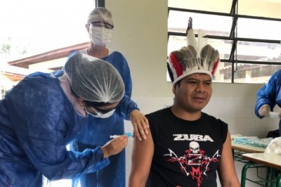 Indígenas na Ilha da Cotinga são vacinados contra a Covid-19