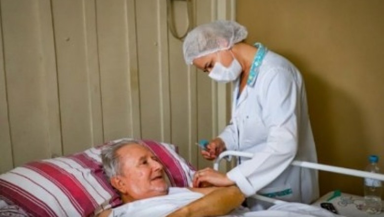 Vacinação Paranaguá : aberto pré-cadastro online para pacientes acamados que utilizam a rede privada de saúde