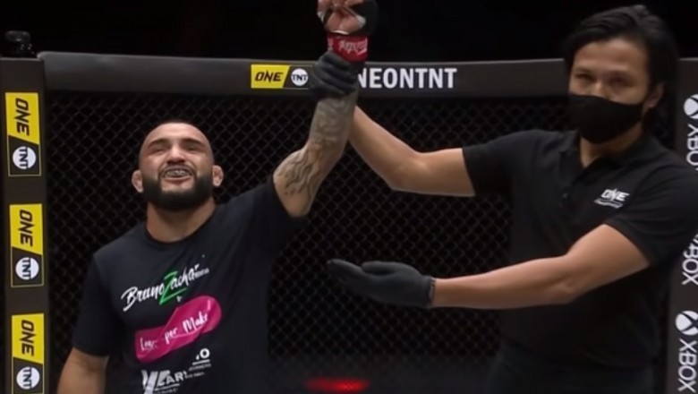 (Vídeo) John Lineker nocauteia Troy Worthen  no primeiro assalto