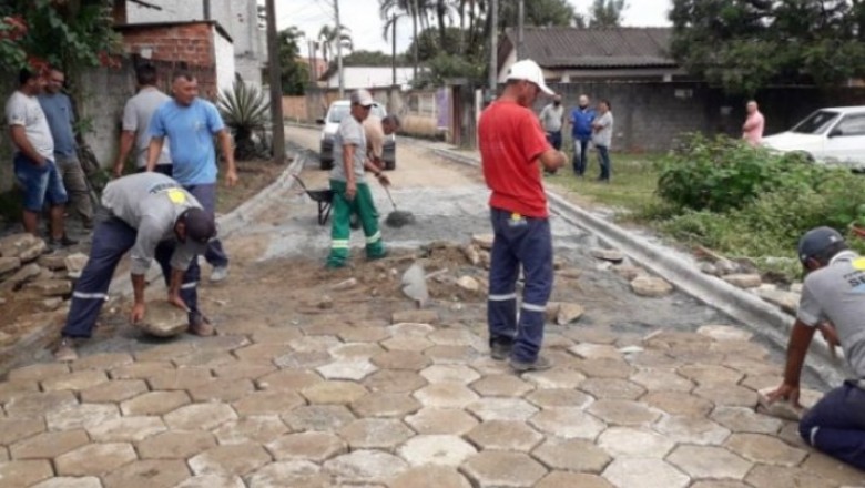 Equipe Serval realiza pavimentação na Ilha dos Valadares
