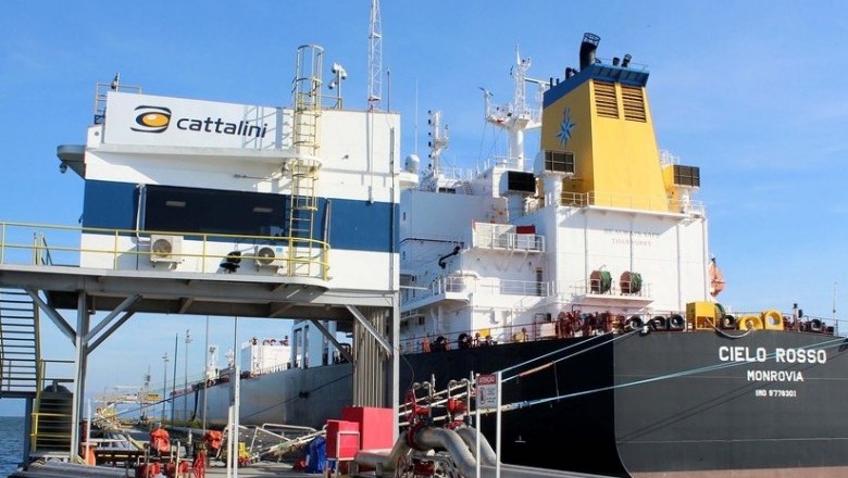 Porto de Paranaguá recebe maior navio tanque de sua história