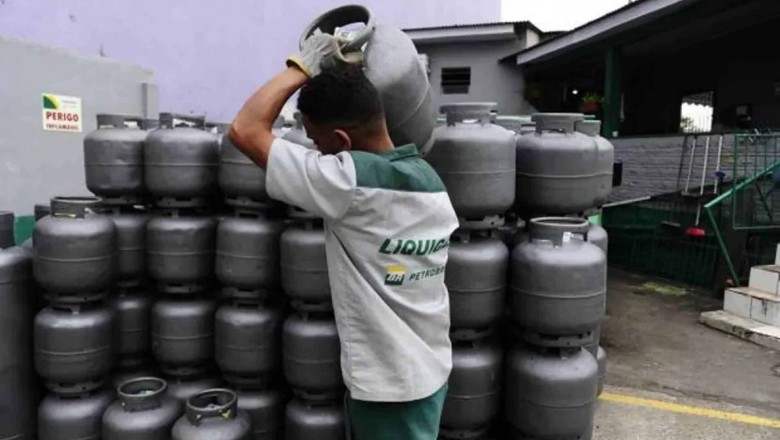 Distribuidoras elevam preço do botijão de gás em 7% para o consumidor
