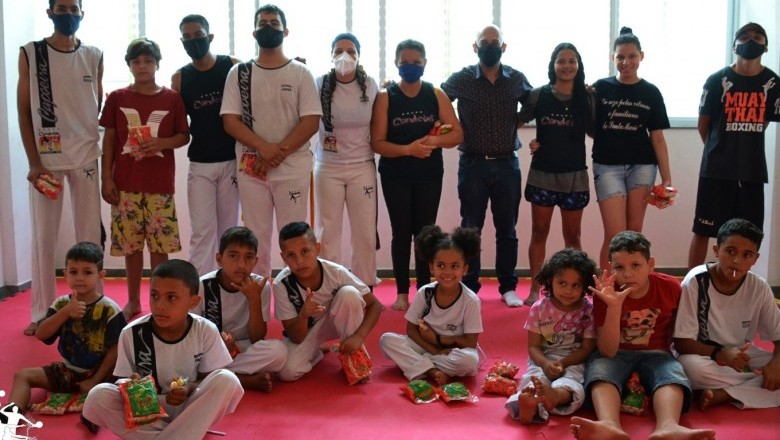 PARANAGUÁ: SESPOR oferece aulas gratuitas de capoeira no Jardim Iguaçu