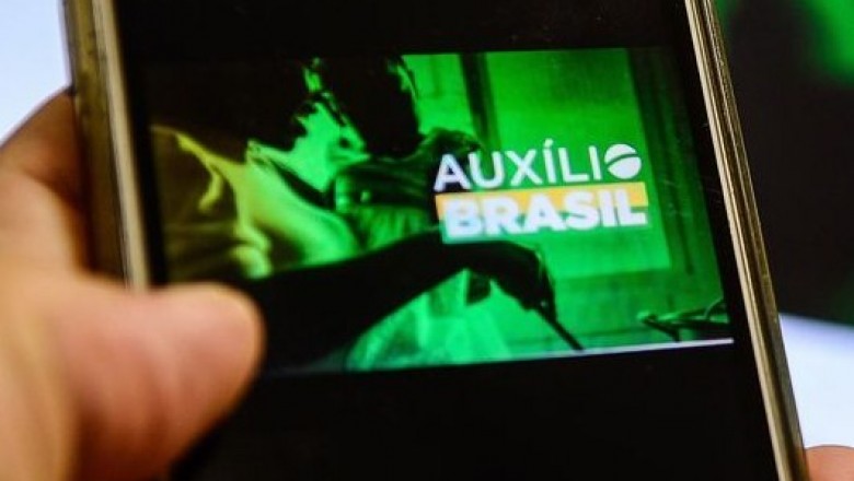 Caixa começa a pagar parcela de março do Auxílio Brasil