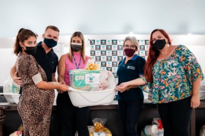 Assistência Social de Paranaguá entrega kits de natalidade para gestantes