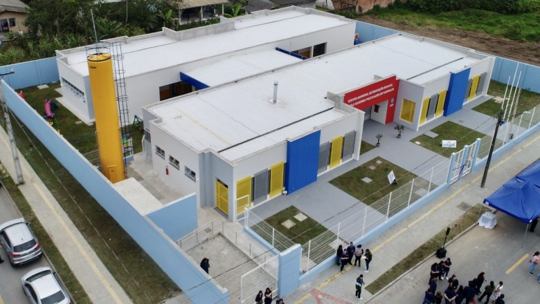 Paranaguá 374 anos: Cmei Ângela Catarina Poleti Alves de Carvalho é inaugurado no Labra