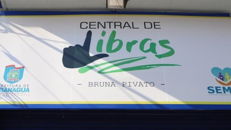 Central de Intérpretes de Libras de Paranaguá é reinaugurada em novo espaço