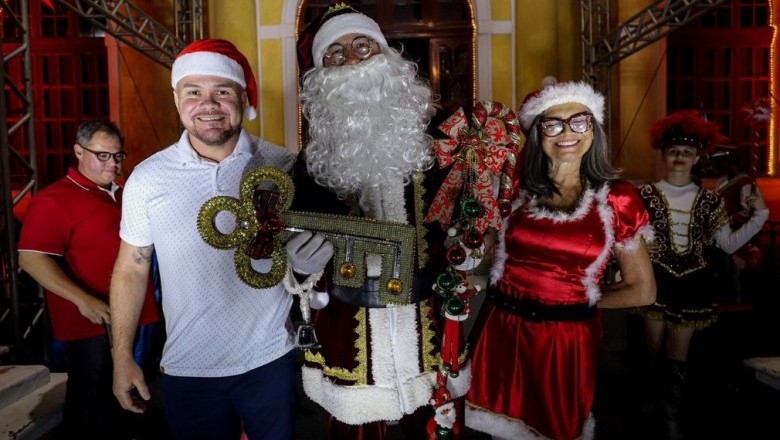 ‘Natal de Esperança’ é aberto em Paranaguá