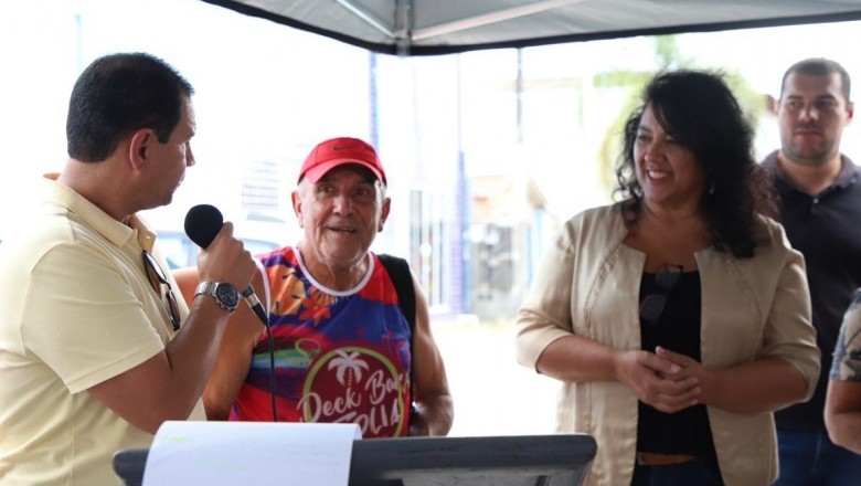 Moradores do Jardim Samambaia ganham obras de pavimentação asfáltica